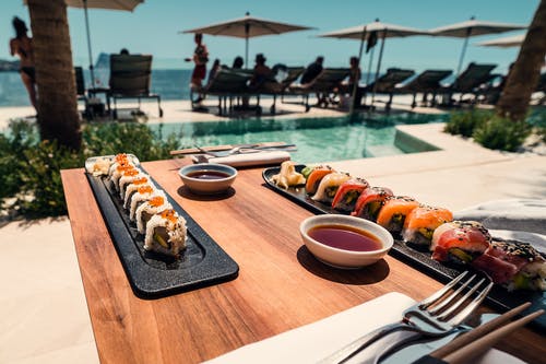 Explore Top 10 International Restaurants in Dubai